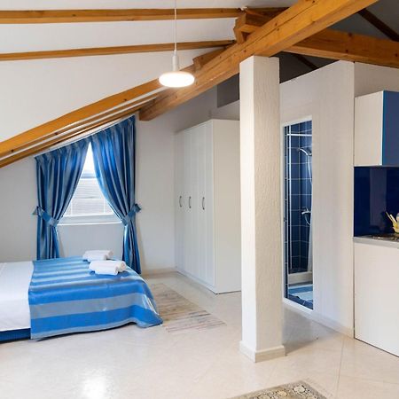 Guest House Aldin Ulcinj Ngoại thất bức ảnh