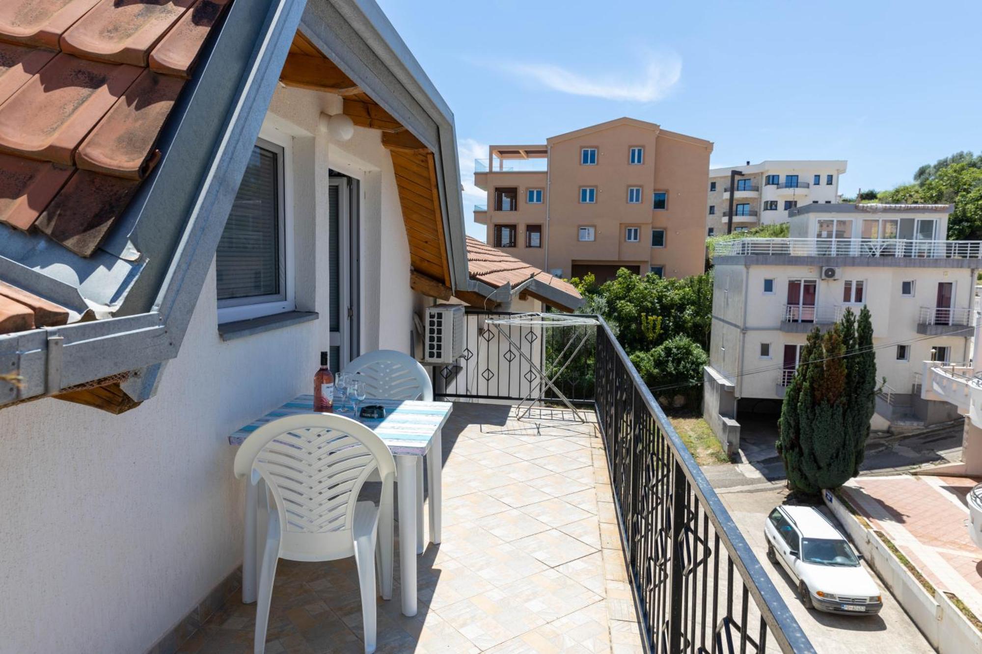 Guest House Aldin Ulcinj Ngoại thất bức ảnh