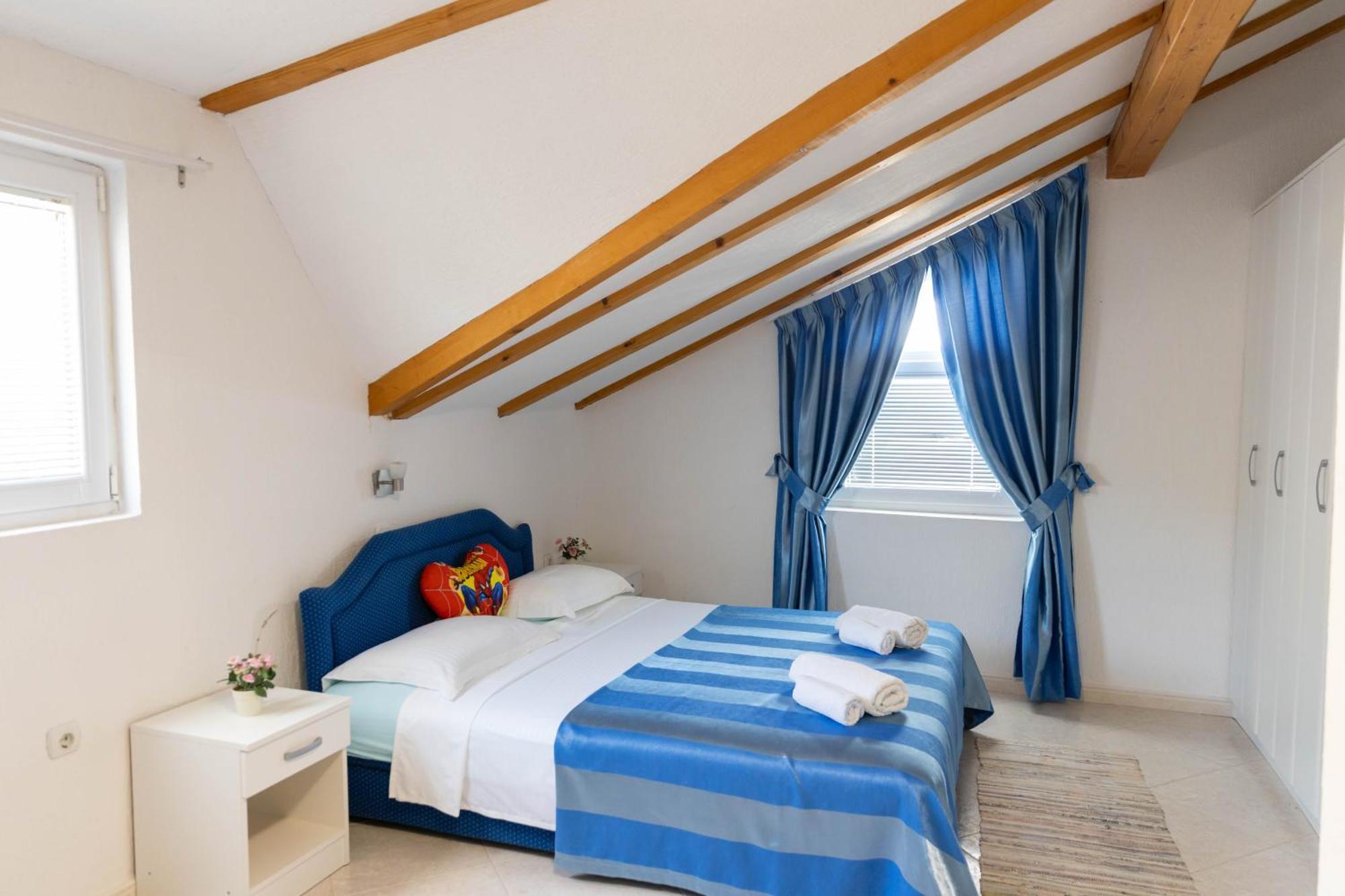 Guest House Aldin Ulcinj Ngoại thất bức ảnh
