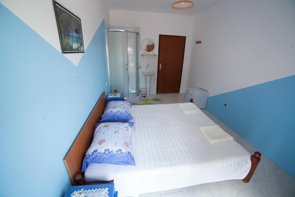 Guest House Aldin Ulcinj Ngoại thất bức ảnh