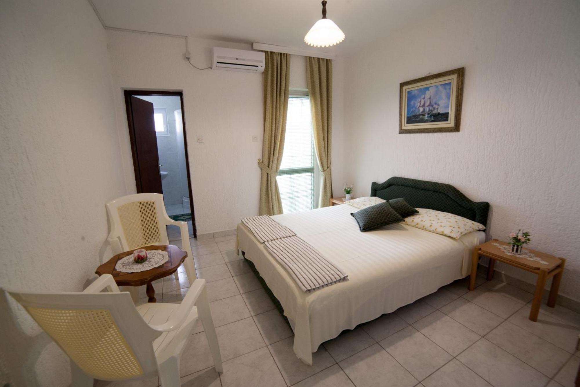 Guest House Aldin Ulcinj Ngoại thất bức ảnh