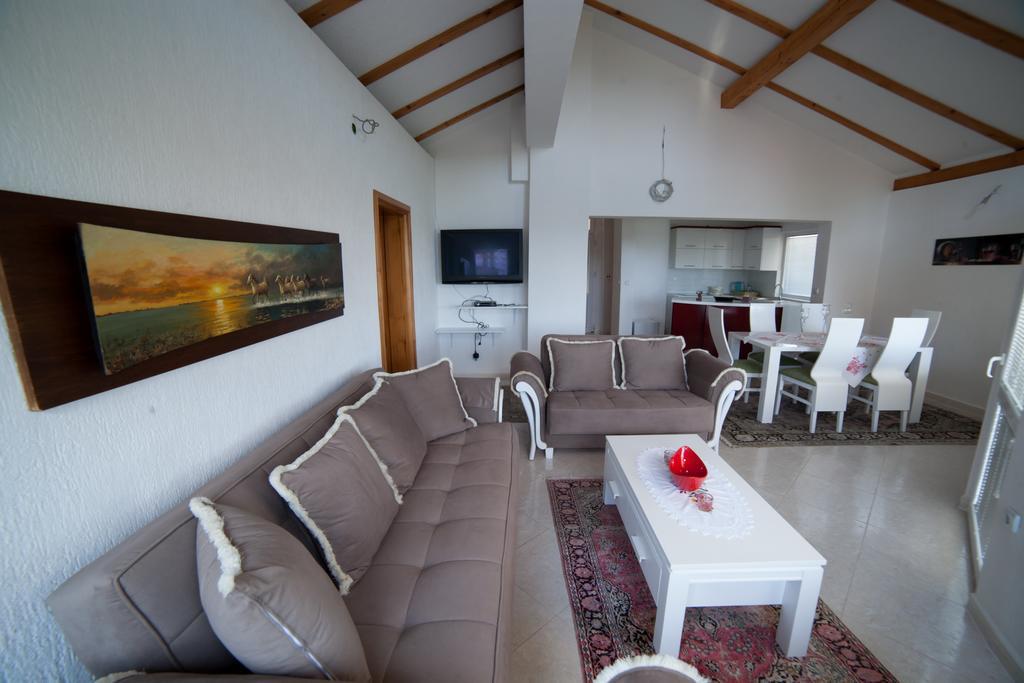 Guest House Aldin Ulcinj Ngoại thất bức ảnh