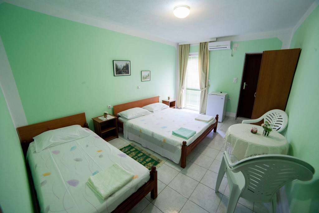Guest House Aldin Ulcinj Ngoại thất bức ảnh