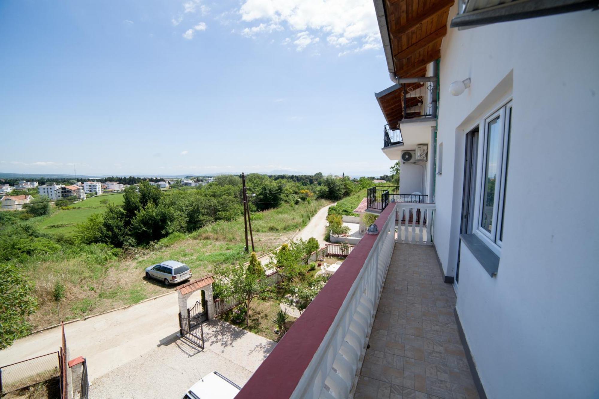Guest House Aldin Ulcinj Ngoại thất bức ảnh