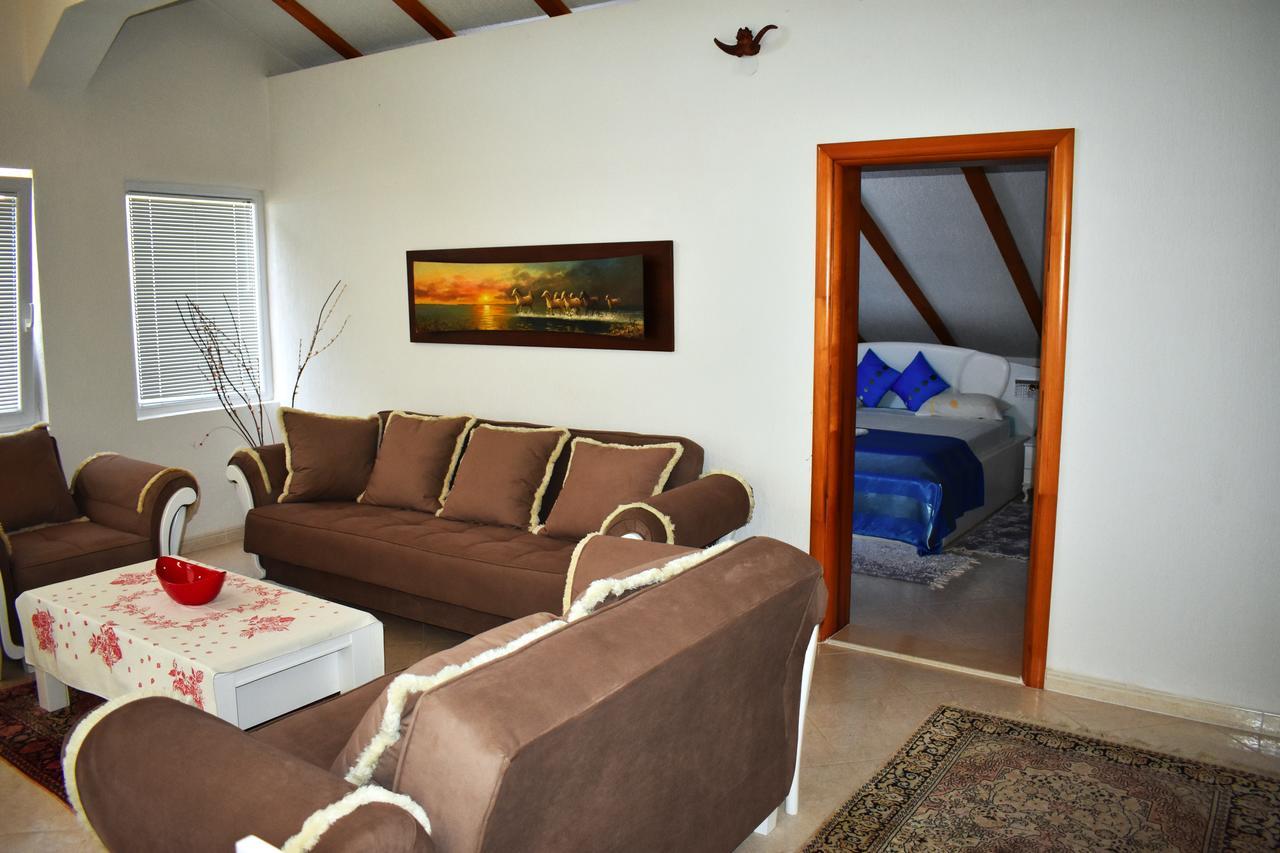 Guest House Aldin Ulcinj Ngoại thất bức ảnh