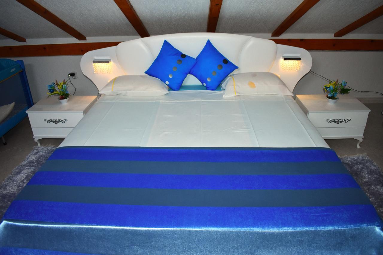 Guest House Aldin Ulcinj Ngoại thất bức ảnh