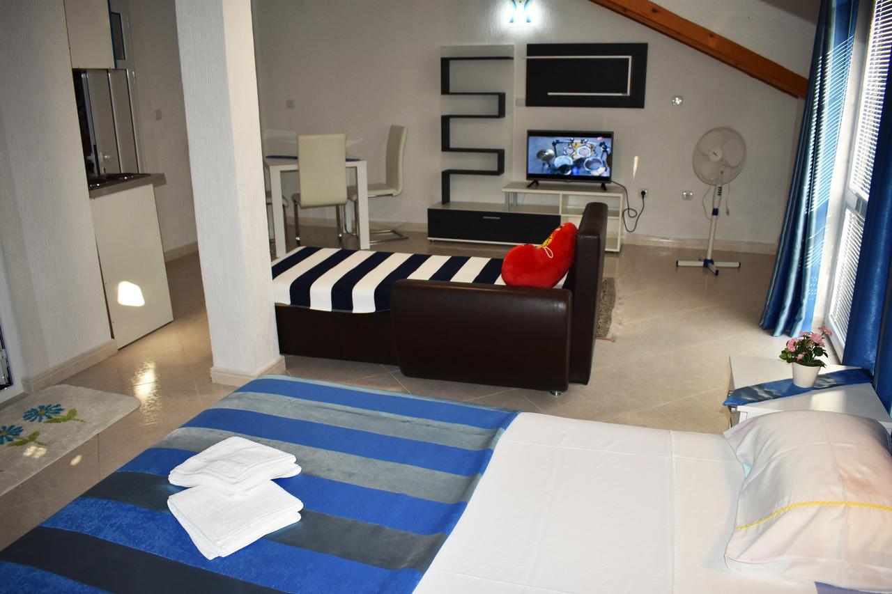 Guest House Aldin Ulcinj Ngoại thất bức ảnh